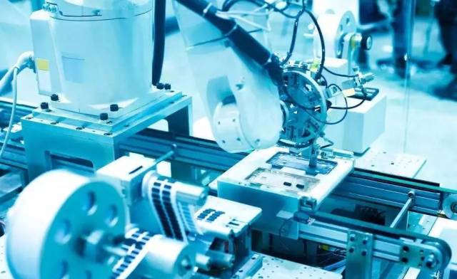 通信電子與電氣機(jī)械 制造業(yè)中的科技融合與創(chuàng)新動力